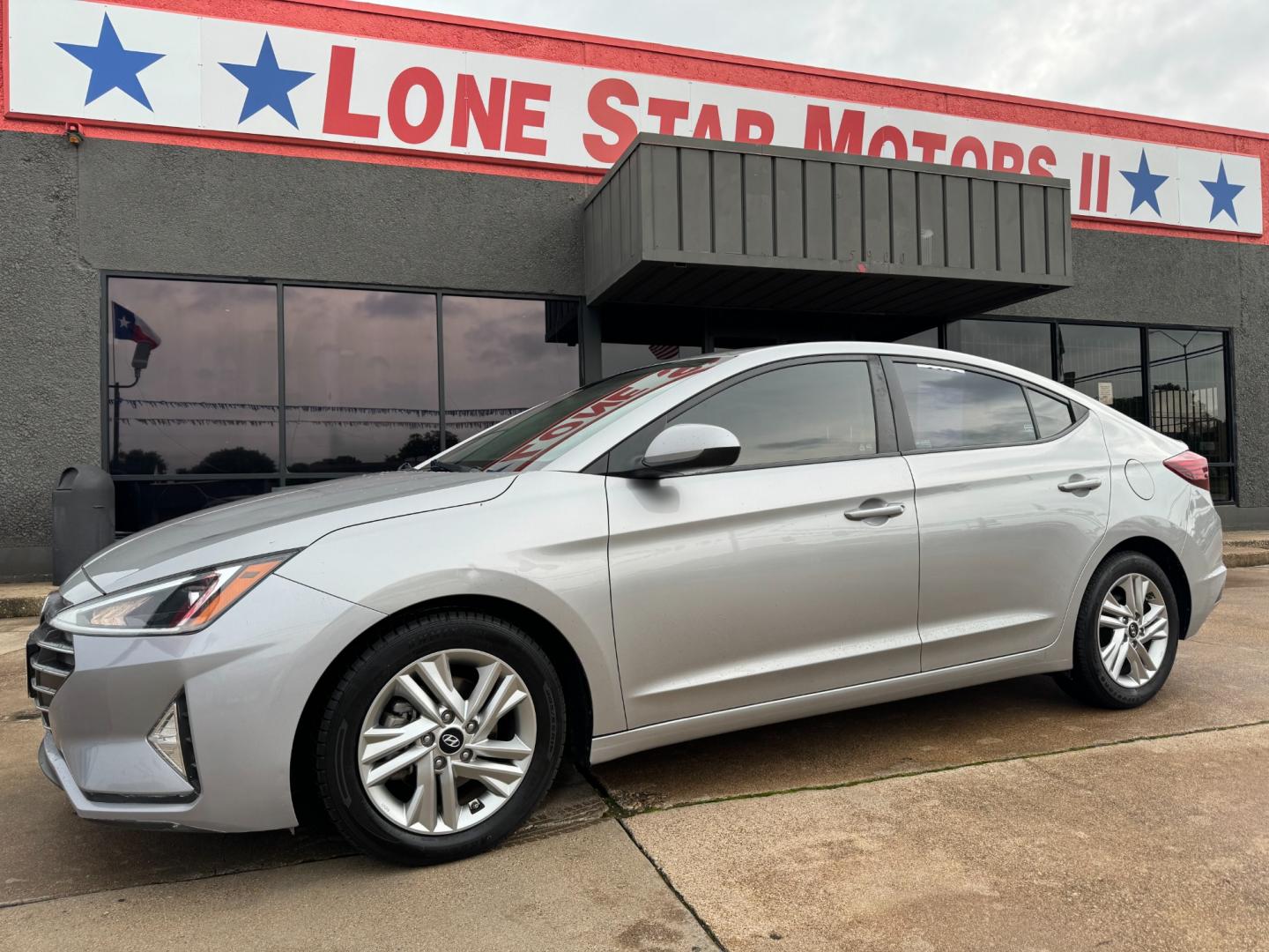 2020 SILVER HYUNDAI ELANTRA LIMITED; SEL (5NPD84LF7LH) , located at 5900 E. Lancaster Ave., Fort Worth, TX, 76112, (817) 457-5456, 0.000000, 0.000000 - Photo#1